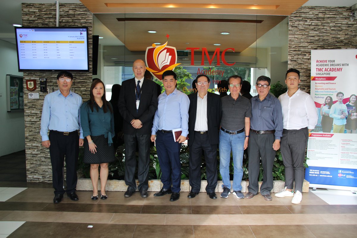 TMCacademy's tweet photo. We're honoured to host representatives from Hoa Binh University, Vietnam. What exciting opportunities will the new year bring for us? 😁

#vietnam #singapore #education #collaboration https://t.co/86GzFqvBwU