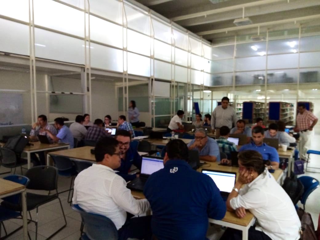 Reunión estatal en Ingenierías región Veracruz, con el <a href="/DGAAT_UV/">DGAAT_UV</a>, para la elaboración de los programas de experiencias educativas #UVDamosMás