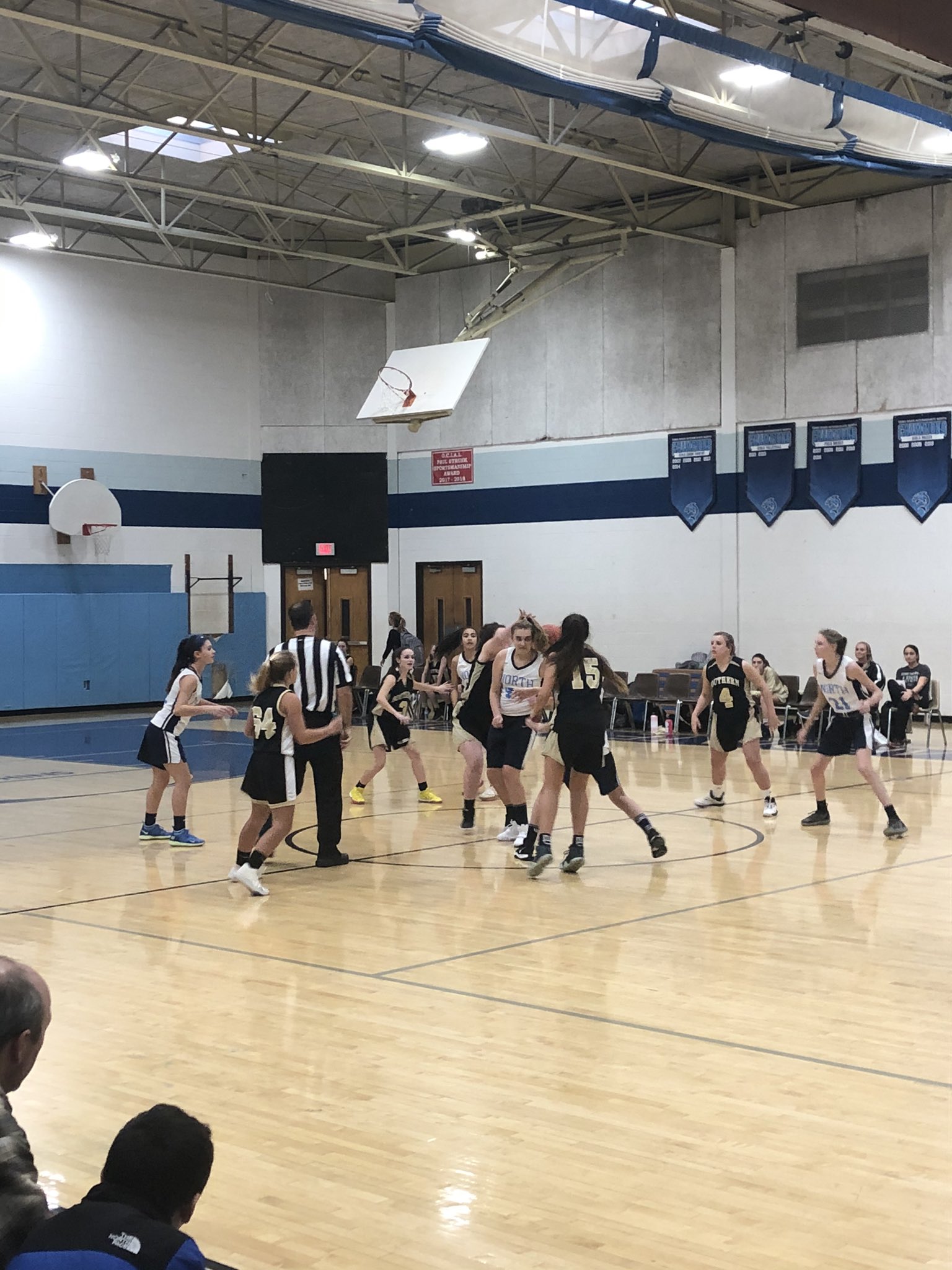 toms river fitness court