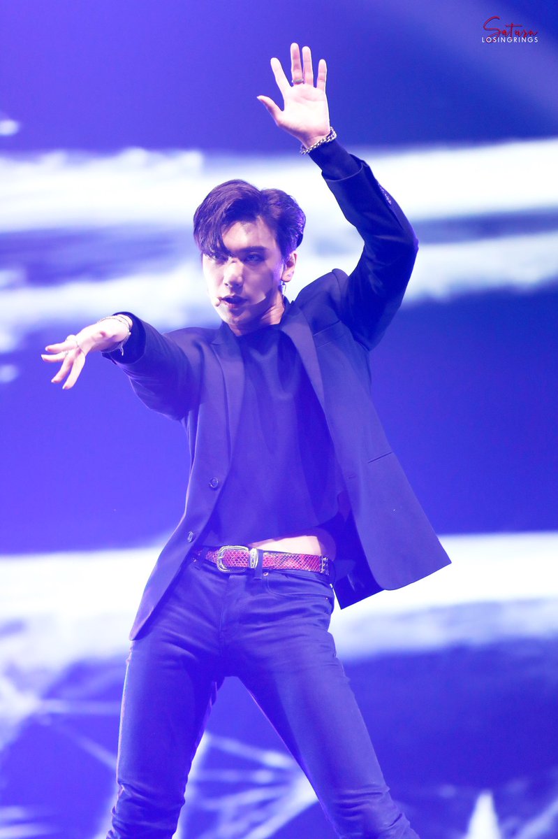 💚2020.01.17💚
#HappyWayVDay
#WayV #威神V
#1YearWithWayV 
#TEN #李永钦 #텐 #เตนล์