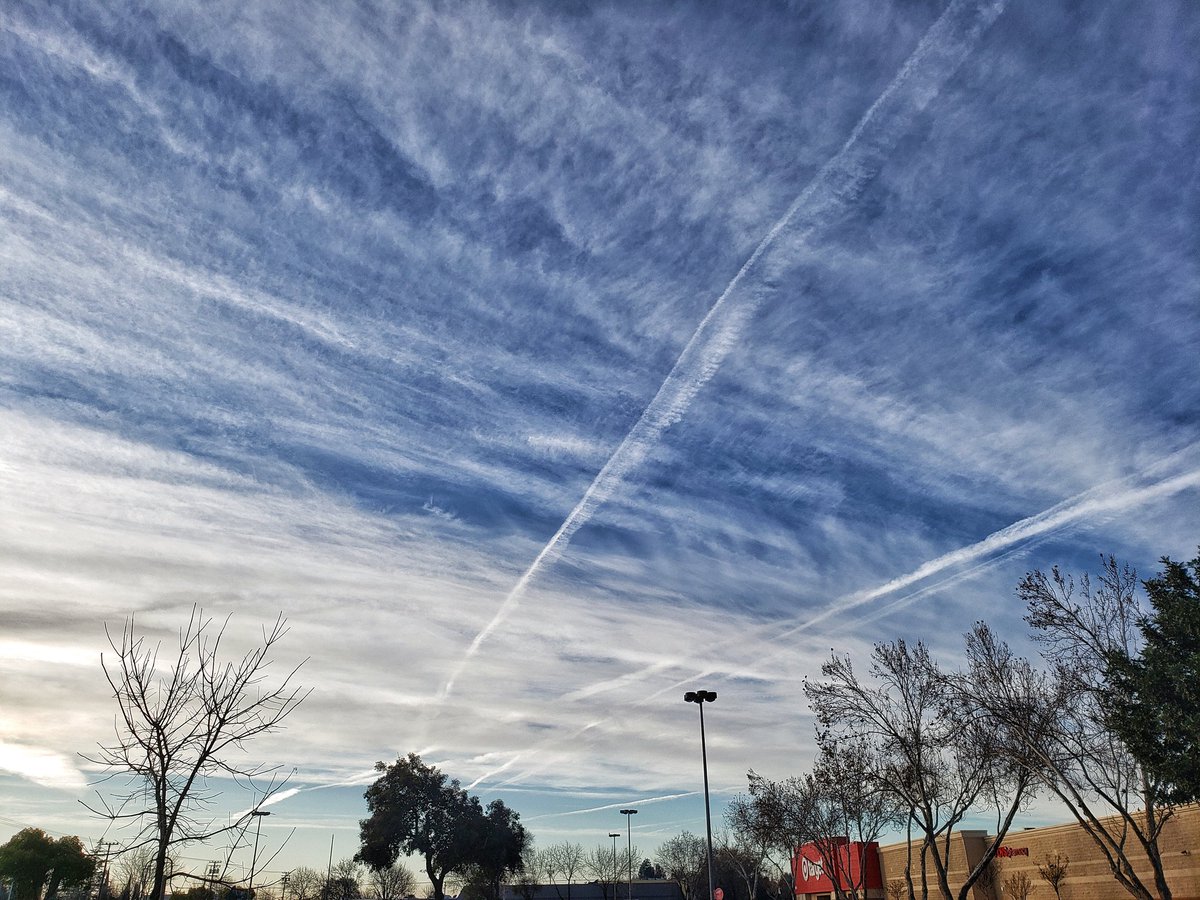 UnFormedHeart's tweet photo. #weather #chemtrails #sky #blue #sprays #TheDyingDeadTreespeaks #modesto #getlikes #picoftheday #bestoftheday #signatureshots #ig_masterpiece #travelphotography #shares #freedom #geoengineering https://t.co/tsV1VVFssz