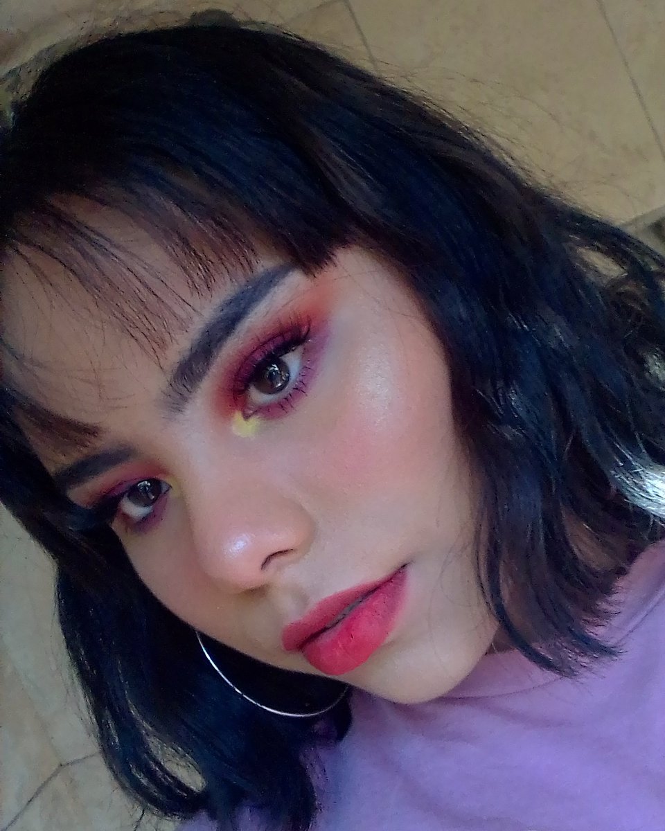 _dannamarina's tweet photo. ❤️💛✨
#makeup #makeupbyme #makeuplover https://t.co/cYP6jNKCRA