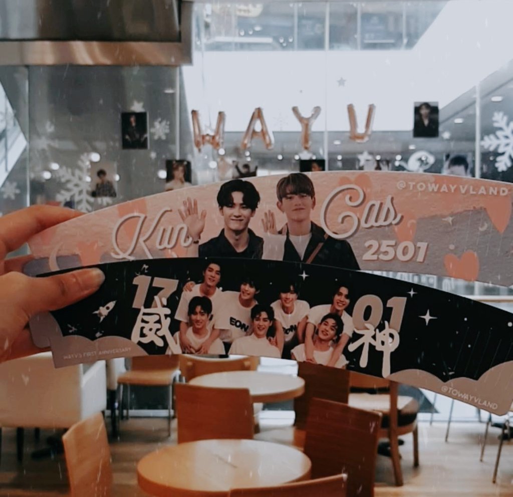 TOWAYVLAND's tweet photo. Hello!! 💚 #toWAYVland has officially started for Day 1!! 

Do head to the admin table with your receipt (long table) to get your cupsleeves and photocard! 😊

See yall soon!! 💚 https://t.co/F2ilXG8NyZ