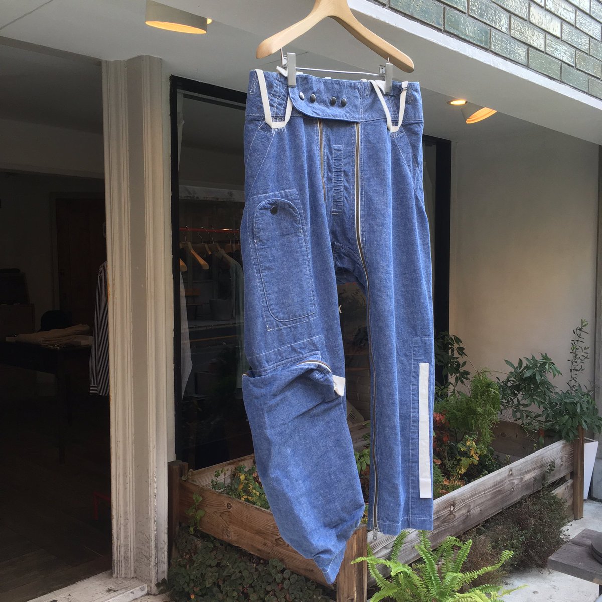 CLASSからも20SSデリバリーが始まっています。本日ご紹介するのは