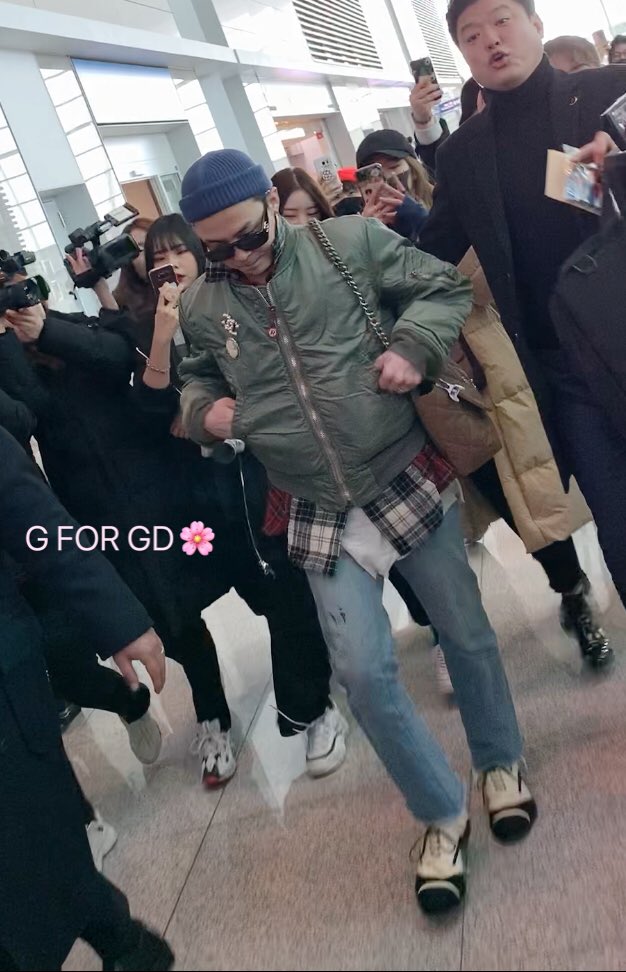 GForGD's tweet photo. #GFORGD
#μ§λλκ³€
#κΆμ§μ©
#μ§λ
20200117 μ λ€λ
μ @IBGDRGN https://t.co/nBDBRHgFp3