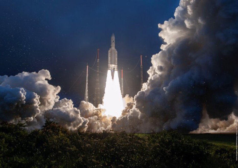LaxmanSavadi's tweet photo. Congratulations to @isro on the successful launch of #GSAT30, India’s high power communication satellite 🛰.
#GSAT30 will replace the ageing #INSAT4A and will provide high-quality television, telecommunications & broadcasting services.
A promising beginning for 2020!
#ISRO https://t.co/0m3L0NwIct