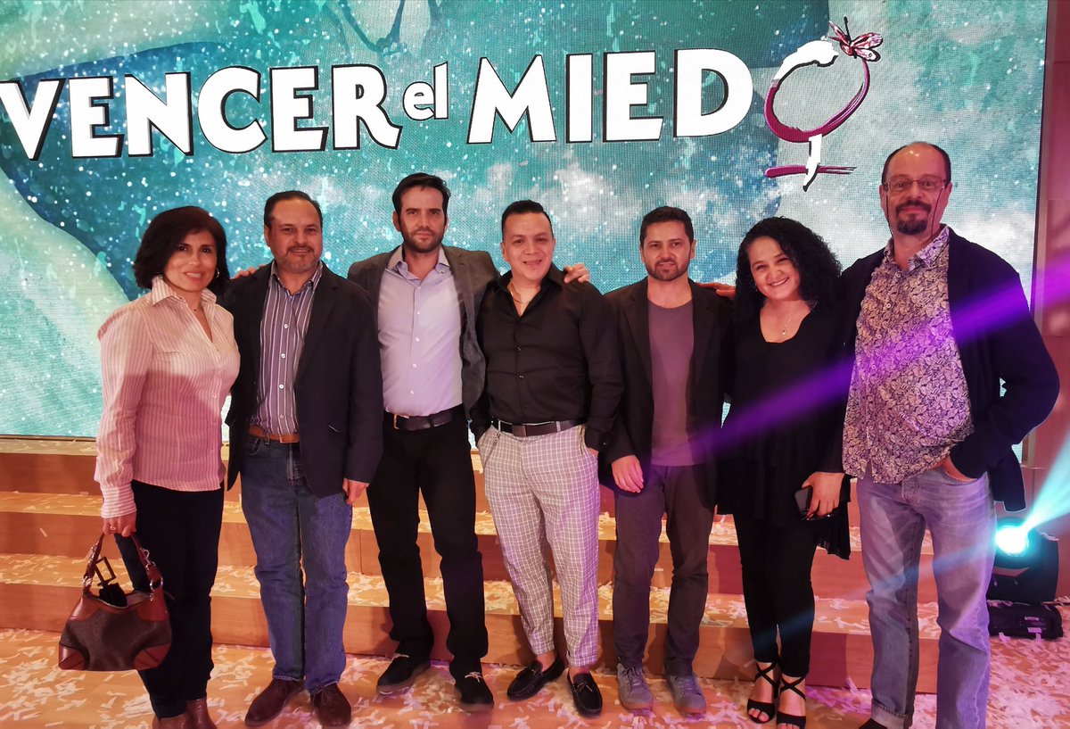SOGEM_Oficial's tweet photo. El notable escritor Carlos Mercado-Orduña (@LaRosaDeGpeOf) con 12 años de éxitos, apoyando a sus colegas escritores de la nueva telenovela @vencerelmiedoof. #VencerElMiedo https://t.co/UgFjP4JQvb