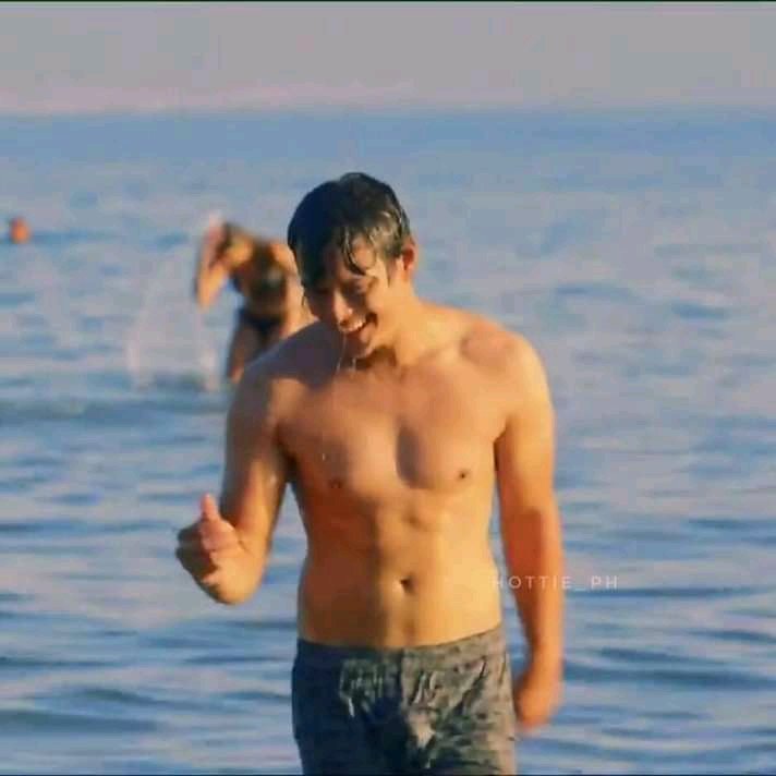 kenxx2002's tweet photo. Enrique Gil💦 https://t.co/U9ku9Q3UGb