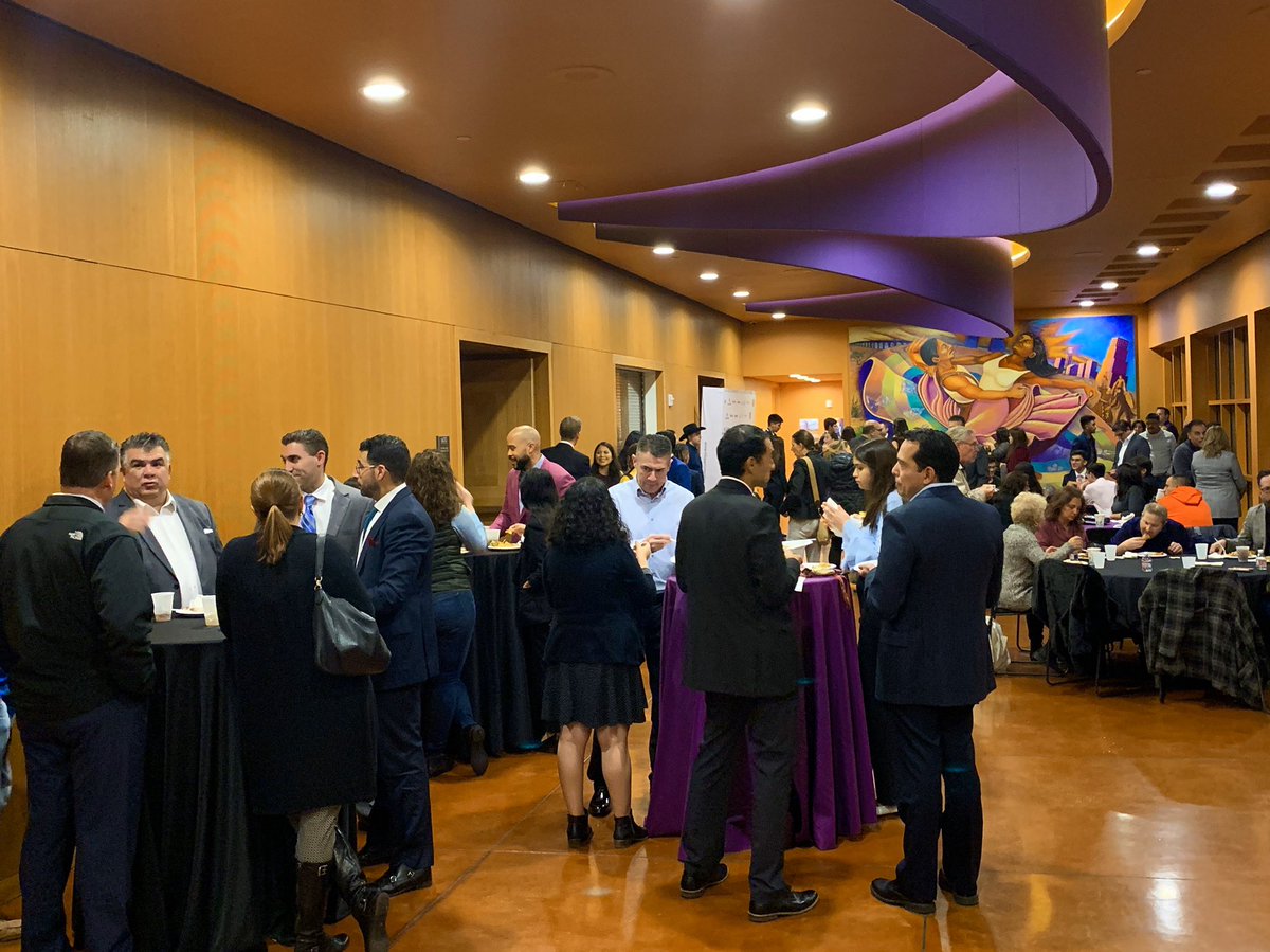 HHFoundation's tweet photo. Over the years, we have awarded over 3.000 high school Latino students across the country and we’re still counting!
2019 Dallas Hispanic Heritage Youth Awards!
#YA19 #HispanicHeritage #LatinoLeaders #LOFT @SouthwestAir @BBVA_USA @CVSHealth @BP_America @CP_News @jerry_ayala1 https://t.co/HWH8BBmJlk