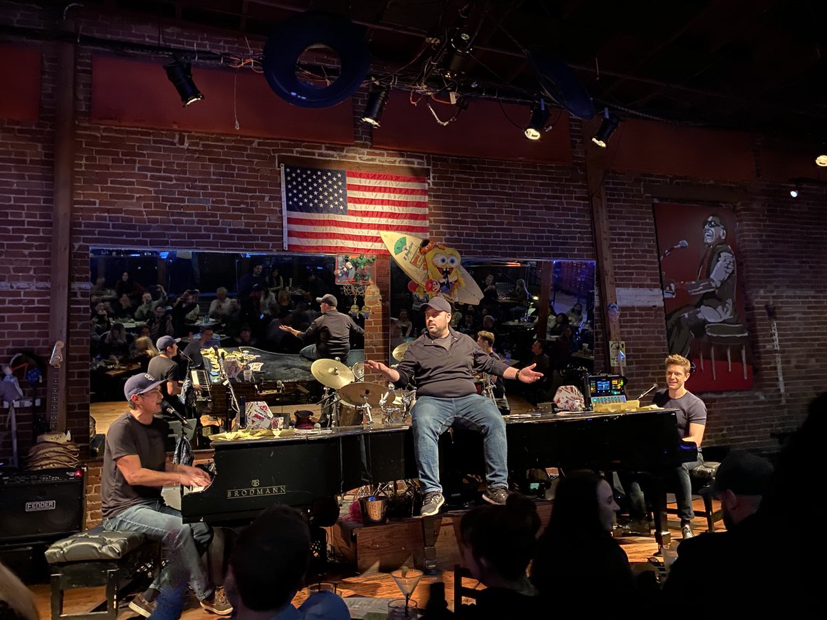 Anthony_XM's tweet photo. Post #GeotabConnect2020 AttriX Team cooling down with #Geotabbers  In Da House! Happy BDay Bob Bradley from the entire team at Attrix! https://t.co/wQliZYmJjp