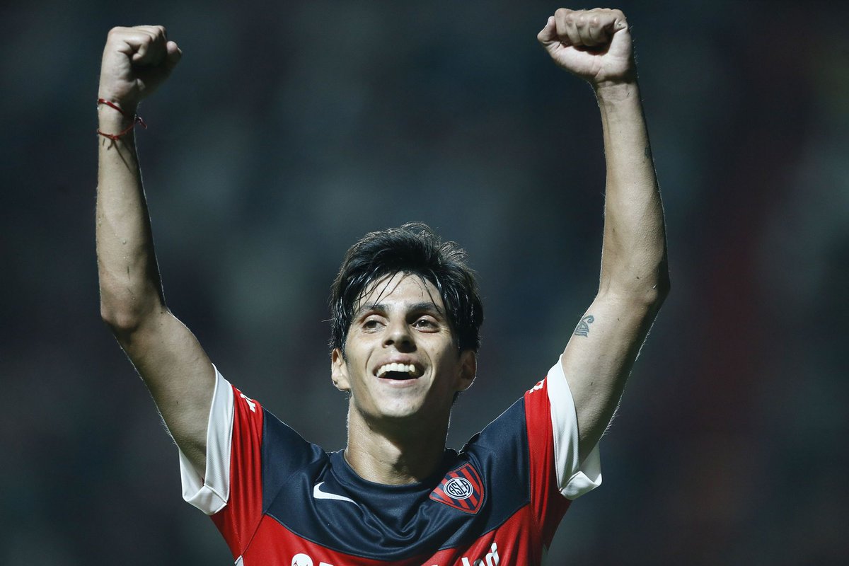 LocuraCuervaa's tweet photo. #ExSanLorenzo | Hoy Pitu Barrientos cumple 35 años feliz cumpleaños crack! https://t.co/FKGeEjHu3Z