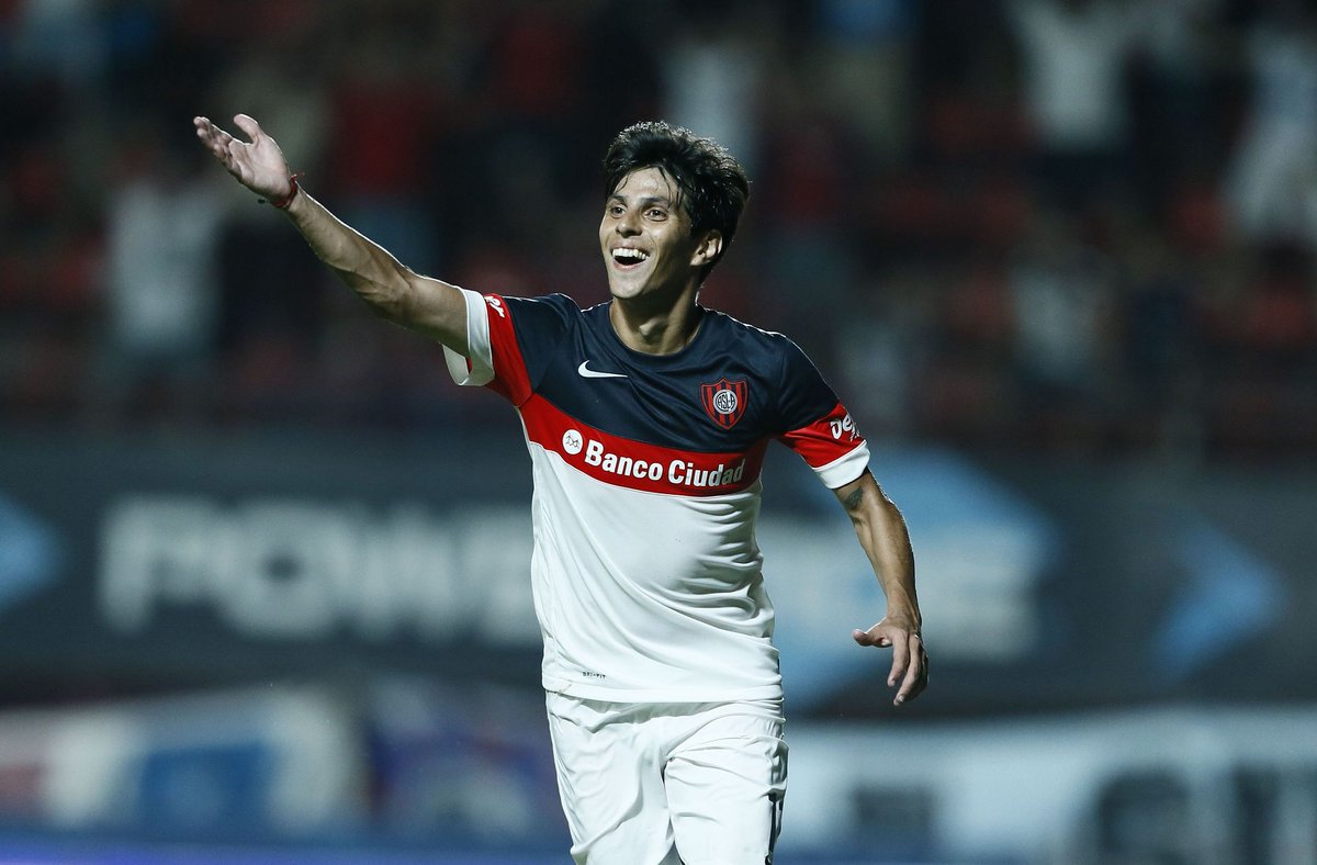 LocuraCuervaa's tweet photo. #ExSanLorenzo | Hoy Pitu Barrientos cumple 35 años feliz cumpleaños crack! https://t.co/FKGeEjHu3Z