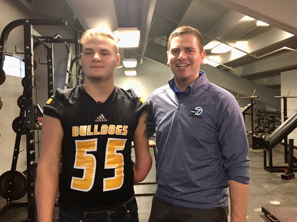 SchoolHampton's tweet photo. HHS is proud to announce that Senior Tristen Peebles has been nominated for the Paul Eells Award, which is given to a Arkansas High school football player who best exhibits perseverance, determination, courage and resolve in the face of adversity. KATV came to HHS this week!! https://t.co/1ri61lIB9T