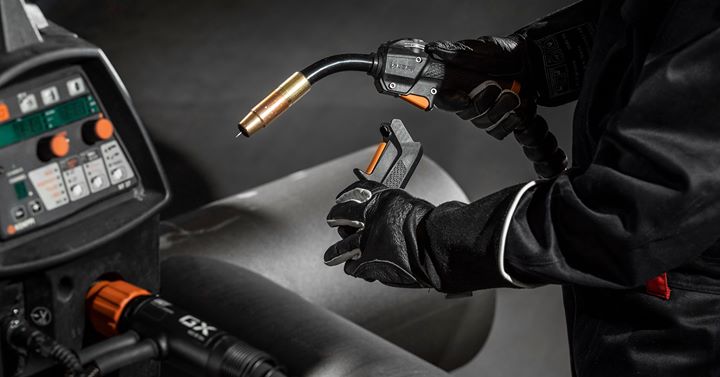 Kemppi_Welding's tweet photo. The removable pistol grip handle makes the new Flexlite GX welding gun a natural extension to your hand.
It's included in the standard delivery specification.
#welding #weldinggun #weldingtorch #ergonomy #flexlite
https://t.co/Psz5ipzQNq https://t.co/9XBOJ8KLF5