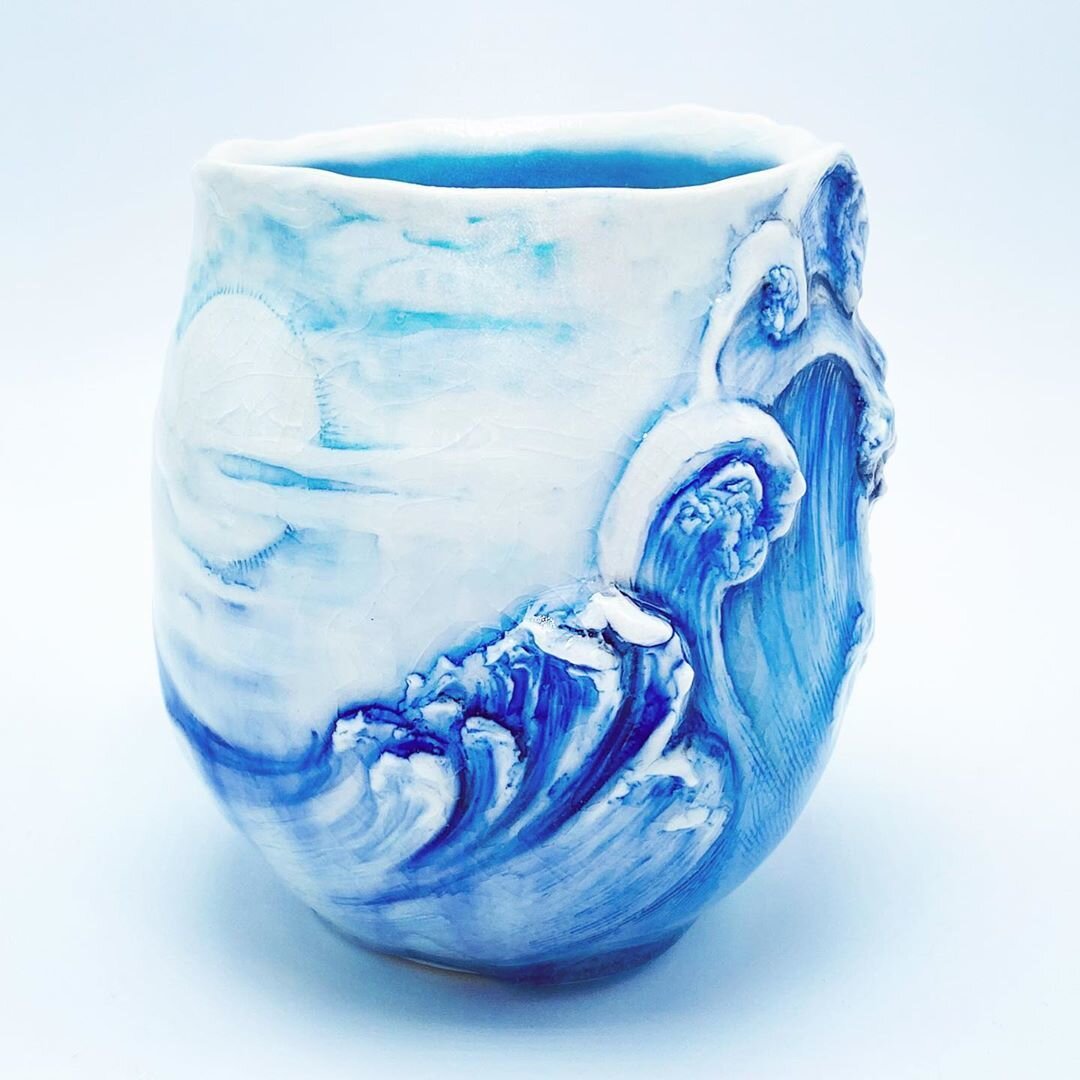 more_idey's tweet photo. Шедевры керамики от @heesooceramics https://t.co/llcBiMYgXV