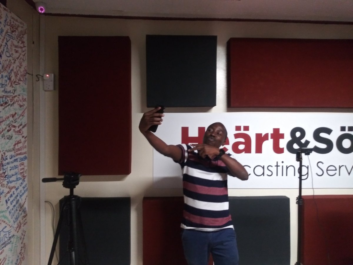 WenyuDutch's tweet image. Our latest #TechThursdays episode saw us launch our monthly Tech Talks special with @taylorchiyangwa sharing on how to get your digital #LegoBlocks in order for 2020. You can catch the full video here:

m.facebook.com/story.php?stor…

@HStvZim 
@TheEntreprenew