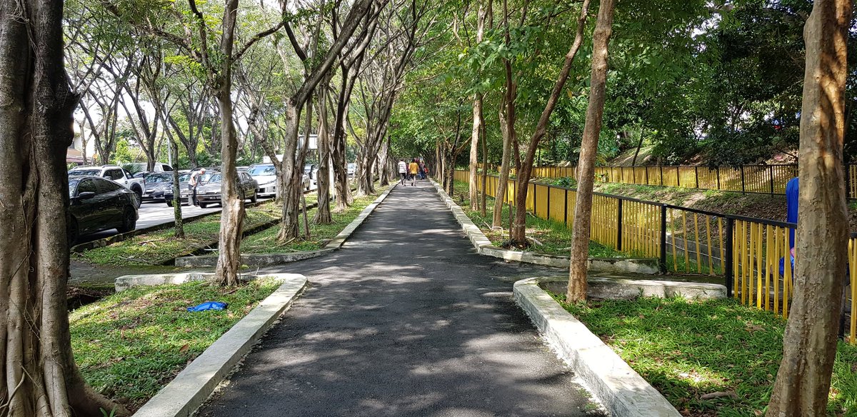 Khutbah Jumaat Masjid At-Taqwa TTDI bertajuk Pembangunan Negara Tanggungjawab Bersama menitikberat ibadah zakat bg kepentingan umat Islam. Cukai dibayar rakyat utk pembangunan ekonomi. Kesimpulan khutbah:
1. Wajib laksana ibadah zakat 
2. Ekonomi kondusif
3. Dasar cukai dlm Islam