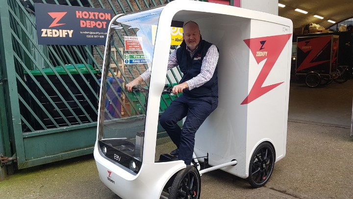 Great to be trialling <a href="/eavcargo/">EAV</a> <a href="/zedifyLDN/">ZedifyLDN</a> depot and with the ever smiling Dave from @zefifySOU