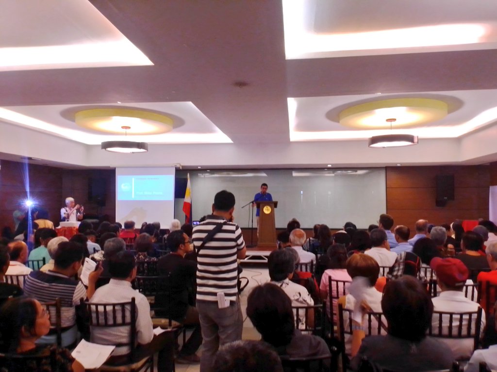 karapatan's tweet photo. Rights groups and peace advocates gather at the Assembly for Peace here at the Quezon City Sport Club to call for the resumption of the peace talks between the government of the Republic of the Philippines and the National Democratic Front of the Philippines. #PeaceTalksItuloy https://t.co/Od9wyWGRtY