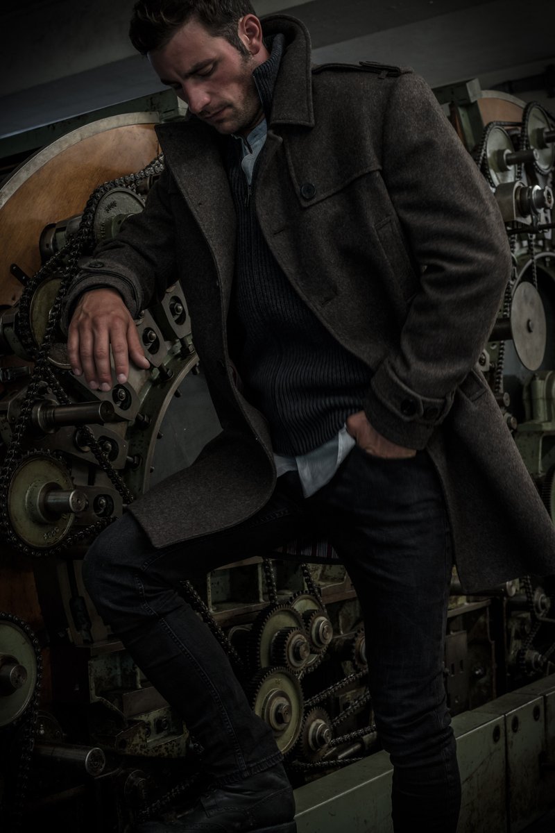 Lodenwalker's tweet photo. Heritage style Photo-shooting with Ferdinand Seebacher
#lodenwalker1434 #heritage #fashion #sustainablefashion #madeinaustria #wool #heritagestyle #ramsauamdachstein https://t.co/aXnRdUpGuQ