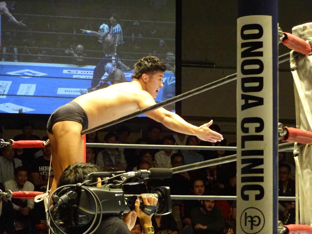 JaZmiN_1250's tweet photo. 挨拶代わりに(?)最近の綺麗に撮れた写真載せておきます
①ウィル・オスプレイ@ 両国・6.5スーパーJr.決勝
②上村優也@後楽園・11.16 Jr.タッグリーグ開幕戦
③SHO@後楽園・11.17 Jr.タッグリーグ2日目
④BUSHI @東京ドーム・1.4 WK14
#njpw
#BOSJ26
#SJTL
#wk14
#プロレスファンと繋がりたい https://t.co/GmidICvXT7