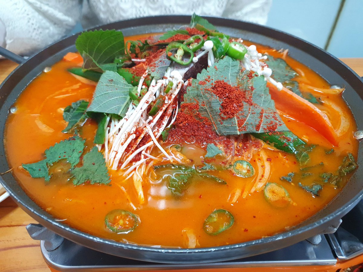 Lina (@lina80259341) on Twitter photo 