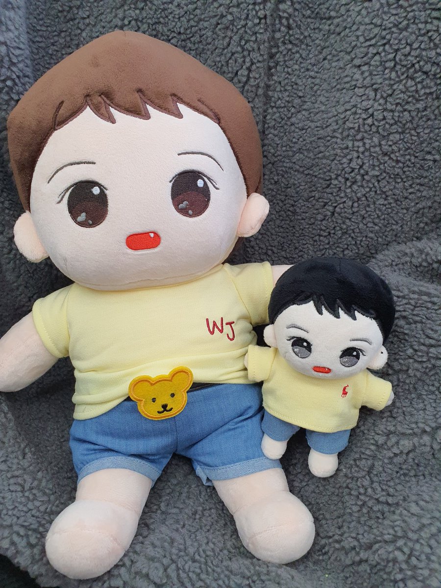 🐣 : 왕구진횽아~~~
🐥 : 5959 오구진아!! 우리 이제 자주 놀러다니쟈!!
🐣 : ㅇㅇ횽아 죠아!! (근데 너무추워)

😬 미안해..겨울옷..준비할께 ...ㅠ

#오구진 #왕구진 #박우진인형 #박우진 #AB6IX