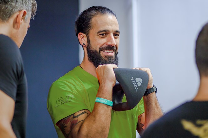 Cmdsportrevista's tweet photo. La española @Fit4Life_ES cierra "el mejor año de nuestra historia" en 2019 y lo atribuye a 3 factores: https://t.co/nUlCFeNB1X https://t.co/BCPgxFaYed