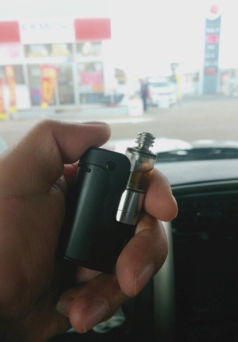 kazenonoreply's tweet photo. 給油ハンチェ😊
今日は普通に帰れるーw
#ハンチェ #vape #compact16 https://t.co/1HdGewR7XK