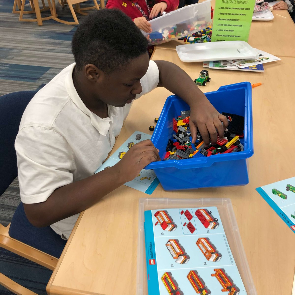 MemMidTulsa's tweet photo. In the library this month, we're building with LEGOs and creating stop motion animation. (Or creating stop motion animation with LEGOs.) So much fun! #INCharge #TPSlibraries https://t.co/8v7iTrqGMI