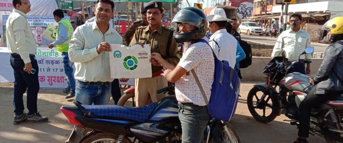 NuvocoVistas's tweet photo. #Nuvoco celebrates the #31stRoadSafetyWeek across all our offices and cement and ready-mix concrete plants through activities like #DefensiveDrivingTraining, #NukkadNataak, #BikeRally #RoadSafetyAwareness campaigns, etc.
#arasmeta #bhiwani #jojobera #sonadih #mejia #chittorgarh https://t.co/9hLvsTCEWu