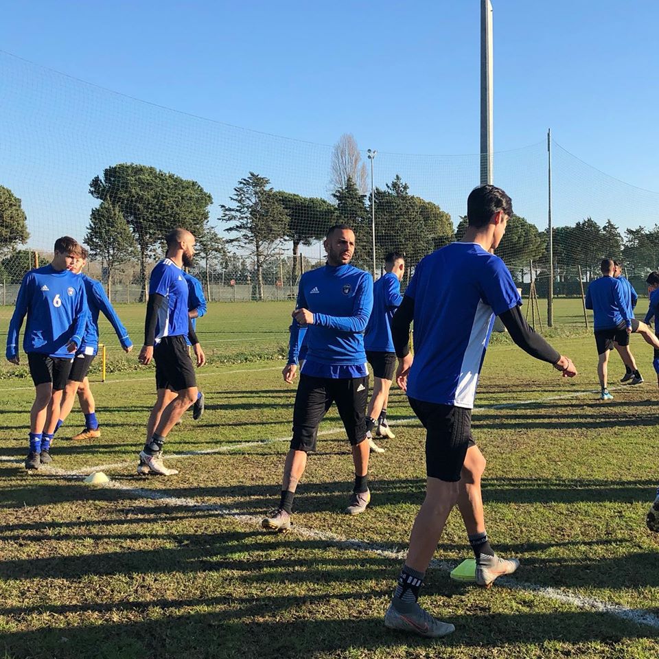 TuttoPisa's tweet photo. Attraverso il proprio profilo Instagram, dopo l'ufficialità del trasferimento, Danilo Soddimo saluta Cremona e si tuffa nell'esperienza di Pisa. Questo il messaggio sui social del nuovo centrocampista neroazzurro. #calciomercato #cremonese #danilosoddimo https://t.co/wjdMOOdx71 https://t.co/hs2Jq5OuN1