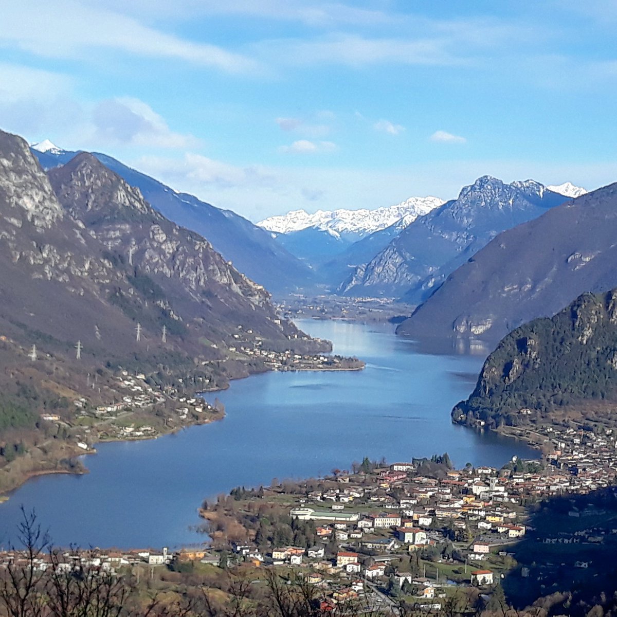 Idromeer's tweet photo. Vakantiehuisje aan het Idromeer in Italië te huur via @MicazuNL.
Zie: https://t.co/8s9cdN1S6G
#vakantiebeurs #vakantiebeurs2020 #vakantiebeursUtrecht #vakantie2020 #zomer2020 #vakantieinItalië #Idromeer #TreCapitelli #weekend #voorjaarsvakantie #voorjaarsvakantie2020 #Idro https://t.co/oawdggZUI5