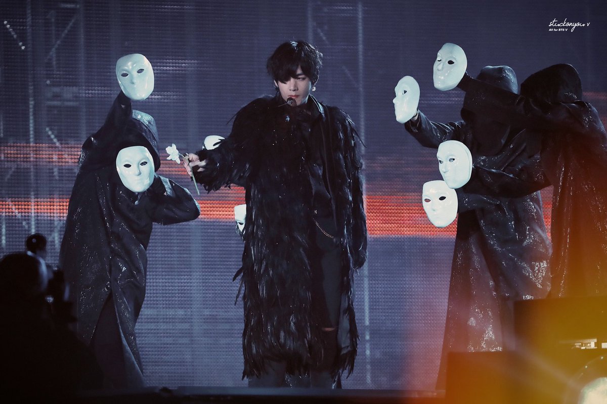 stuckonyou_v's tweet photo. 191027 black swan #V #뷔 #태형 #TAEHYUNG #BTSV  #KimTaehyung #김태형 #テテ #BTS  #방탄소년단뷔 @BTS_twt https://t.co/umgXToIwzY