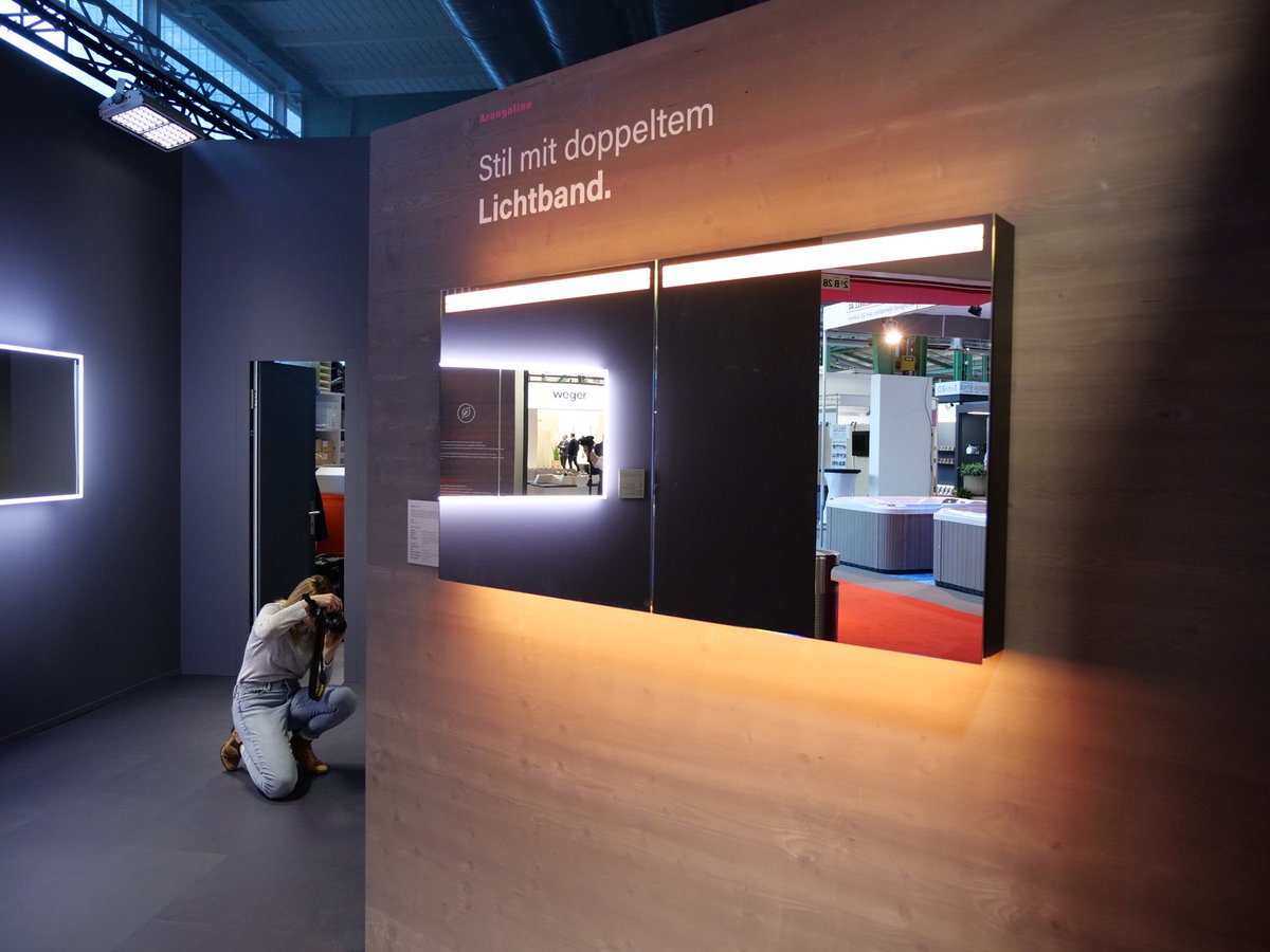 BathroomsK's tweet photo. Introducing the new black aluminium cabinets from Schneider. Swiss made using 100% recycled aluminium. Only available through selected retail partners.
#blackbathroomcabinets #recycled #bathroominnovation ⁦@LydneyBathrooms⁩ https://t.co/vbLiuKR3hM
