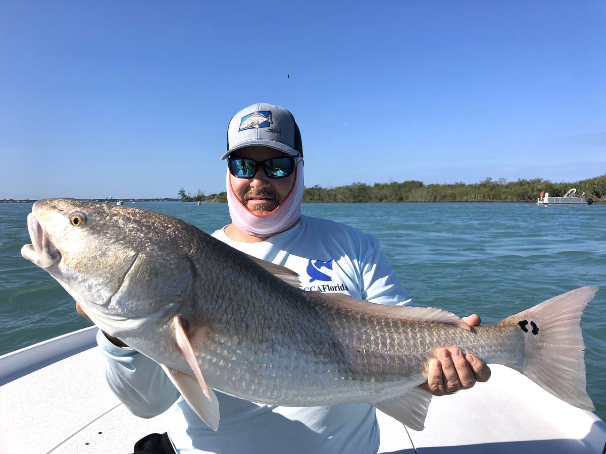 kidderontwitr's tweet photo. First big fish of 2020 for me & my good friend @CoachBBrennan & his first bullred ever Bob has shot & caught just about everything in North America but had never caught a monster redfish #donedeal #sebastianinlet #bullredfish #catchandrelease #ccaflorida https://t.co/eSzzG94wik