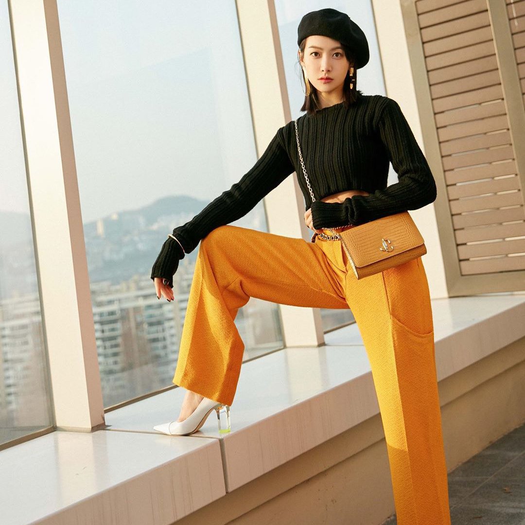 jimmychoo's tweet photo. Spotted: Song Qian, Peggy Gou and Yoyo Kulala wearing the #JIMMYCHOOXYKJEUNG collection featuring the LOVE heel and BLOAFER flats
https://t.co/b7uI0dQma7 https://t.co/1OwA7s1K6r