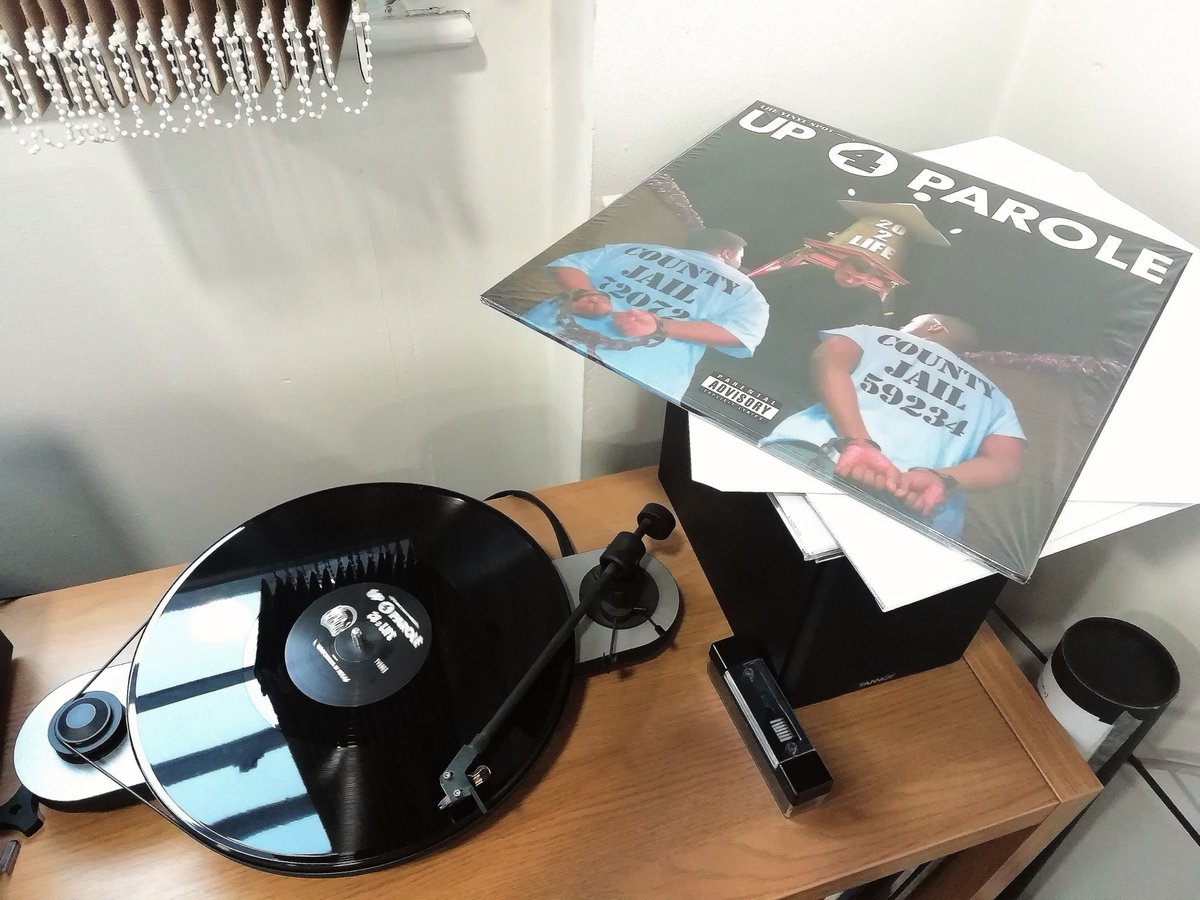 Breed_Media's tweet photo. @thevinylspot just keep em coming!

Another underground hip hop album gets a well deserved vinyl release and we couldn't be happier to play a part in the process. 

#up4parole #hiphop #vinyl https://t.co/8uwAGCvTGJ