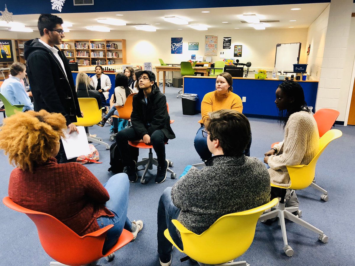 Our Davidson club leaders came together this morning to bring awareness to their clubs, problem-solve, and form some partnerships. #WildcatWay #teamworkmakesthedreamwork   #doingthework #donuts