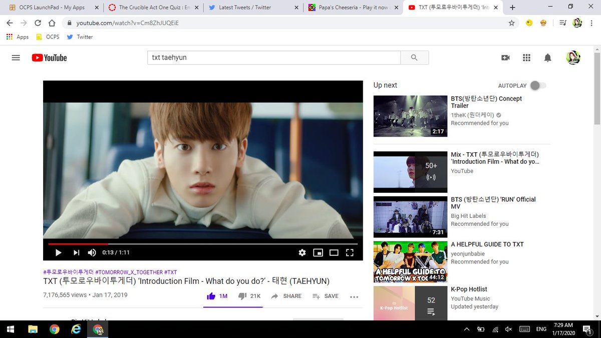 TxtIris's tweet photo. Jan. 17, 2019. Taehyun, when you were revealed, you were so handsome. Full of everything. But this 2020, you're amazing and your singing is great and you are the greatest boy in TXT!!! We love you Taehyun!!!
#OneYearWithTaehyun @TXT_members #TAEHYUN #OneYearWithMOA https://t.co/XNSJ7oAQu5