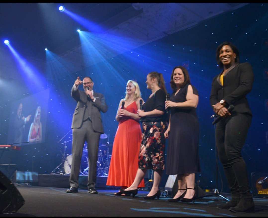 Timmytammy8's tweet photo. What
An
Evening 😍

Huge thank you to everyone who came to the #legendsofrugby dinner on Wednesday.
The most amazing feeling to be the 1st female honouree.
Thank you @VU_Ltd and everyone who supported me and @NordoffRobbins1 

📸 @mega_pics_sell https://t.co/poYE7ldBNi
