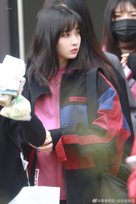 QQFAN2020's tweet photo. Name : Gě XīnYí
Birth : 1998.12.29
Group : Gramarie
Favorite Artist : BLACKPINK, (G)-IDLE
#GeXinYi #Gramarie https://t.co/RGuZqnozxi