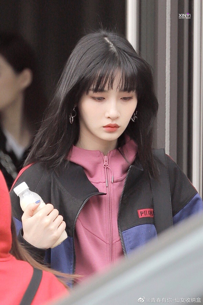 QQFAN2020's tweet photo. Name : Gě XīnYí
Birth : 1998.12.29
Group : Gramarie
Favorite Artist : BLACKPINK, (G)-IDLE
#GeXinYi #Gramarie https://t.co/RGuZqnozxi