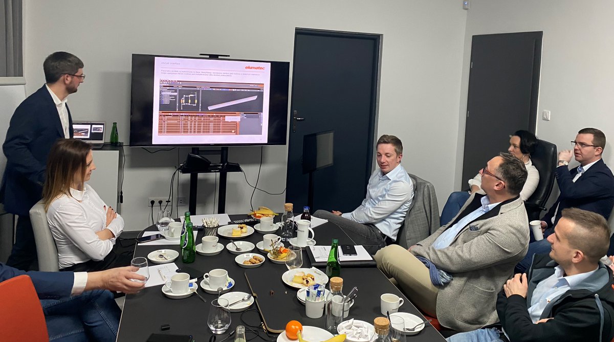 orgadata's tweet photo. Za nami bardzo udane spotkanie z naszym partnerem Elumatec - oddział Polska 🇵🇱🇩🇪 W trakcie intensywnej wymiany wiedzy i doświadczeń, znaleźliśmy też czas na przyjemności. #elumatec #orgadata #business https://t.co/CaRQuw1TeT