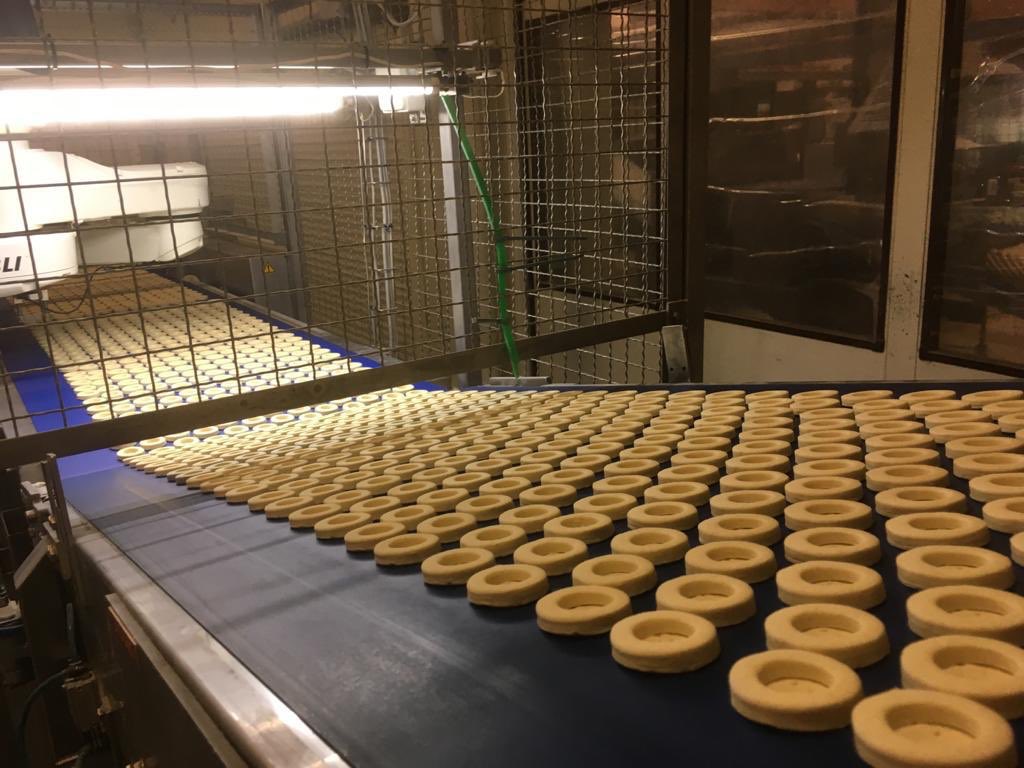 wellocksfood's tweet photo. Great for our purchasing team to visit @pidyuk this week. Learning about their products and how we can increase our range! #wellocks https://t.co/QO4gdvgTID