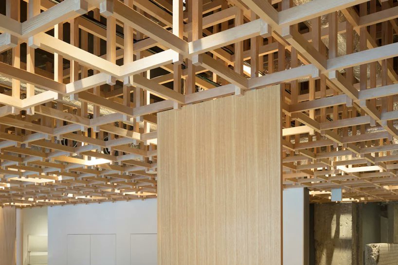 MTC_twt's tweet photo. Look at the timber grid ceiling at Yusuke Seki Kumu Hotel in Kanazawa, Japan. Wood is INSPIRATION!
📸: Takumi Ota
#aCaseForTimber #TimberArchitecture #WoodNaturallyBetter #TimberInspiration #kayukita https://t.co/8UBUH10i8i
