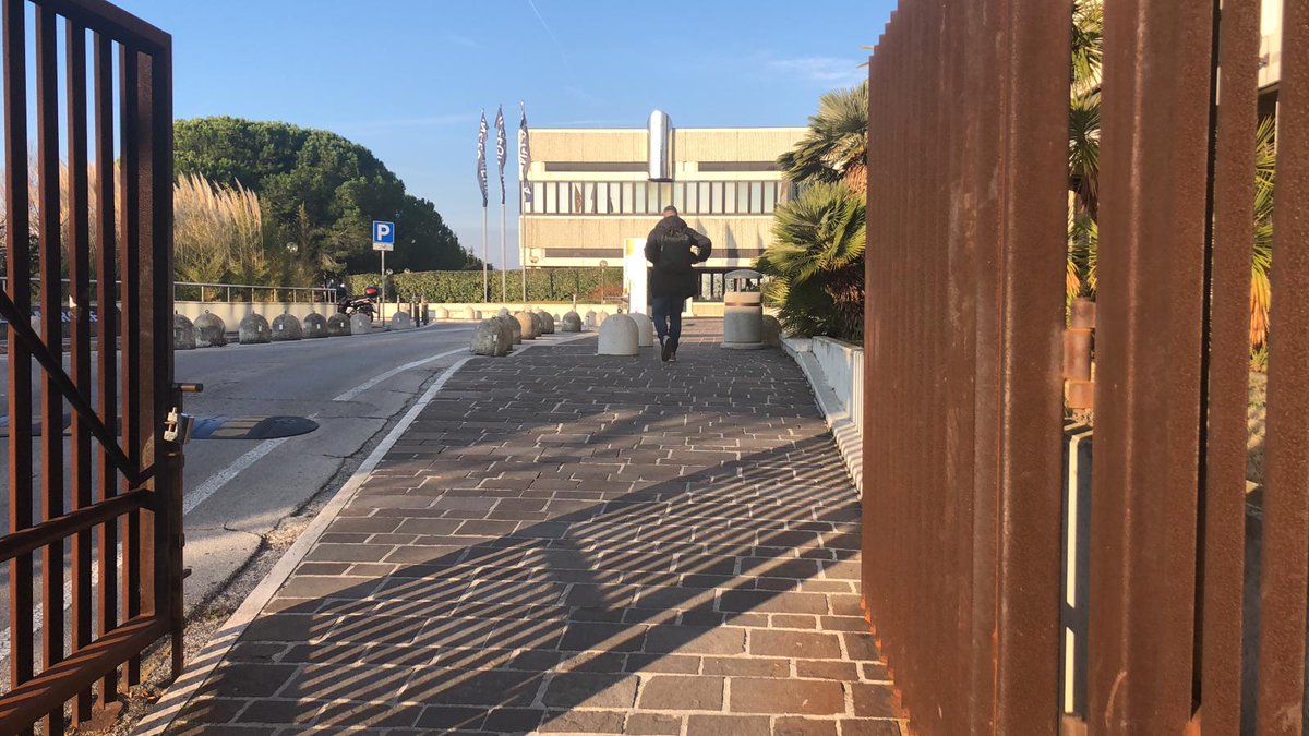SELDAsrl's tweet photo. Oggi ultimo giorno di Lezione presso il #bigdat2020 all' @UnivPoliMarche ๐ข
Ieri abbiamo avuto invece il piacere di assistere alla lezione di Craig Knoblock della University Of Southern California incentrata sui #knowledgegraphs applicati ai #bigdata https://t.co/DtmxPpXM5e