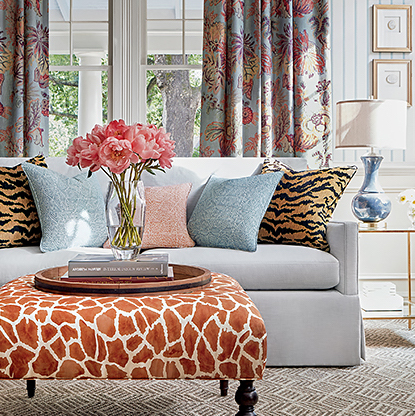 STLEGERANDVINEY's tweet photo. Colony  by  @Thibaut_1886 is a curated collection of wallcoverings and fabrics influenced by centuries-old techniques of African craft and textiles that traveled the trade routes. Available exclusively from St Leger &amp; Viney. #interiordesign #decor #africandesign https://t.co/hopIJjsuTq