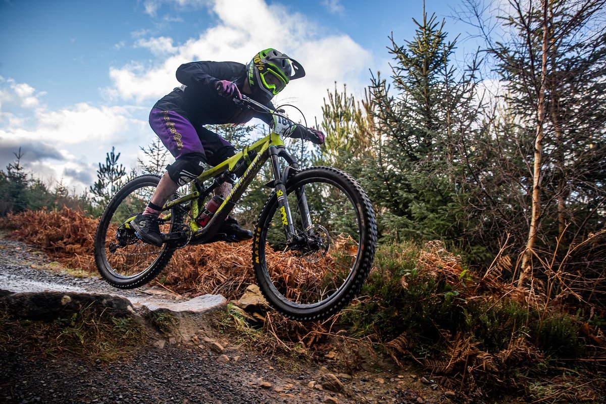 flowmtbapparel tweet media