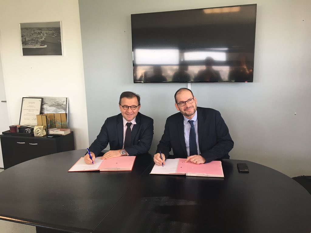 isabellepaire60's tweet image. Partenariat @UnivLaRochelle et @_PALR_ : la signature d’un accord cadre qui formalise des relations de longue date inscrites dans la stratégie de deux acteurs importants du territoire rochelais